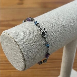 Gemstone beaded bracelet with silvertone toggle clasp